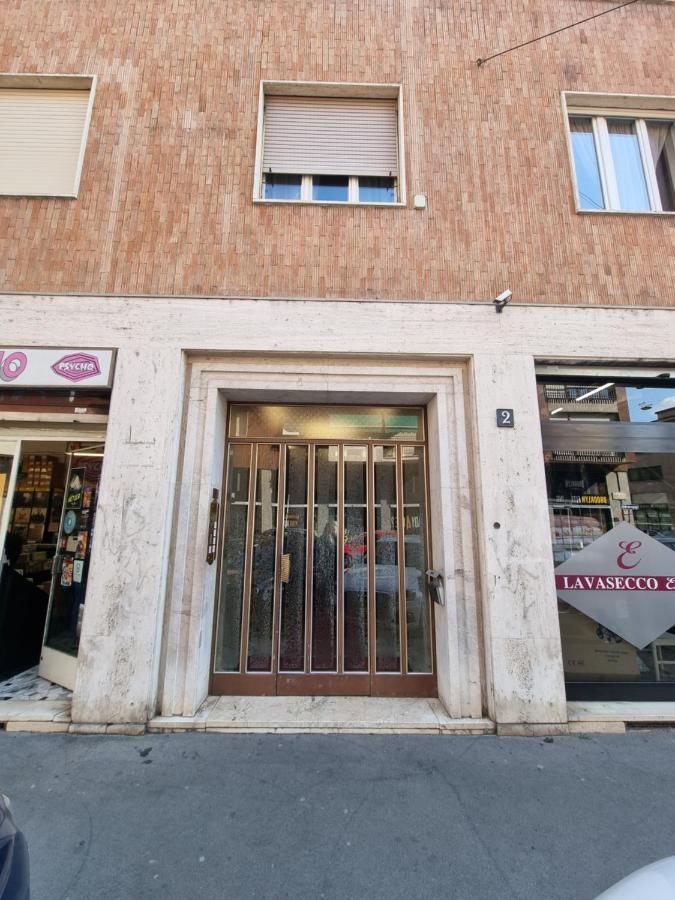 Spazioso Appartamento Con Terrazzo Navigli , Bocconi Milan Extérieur photo